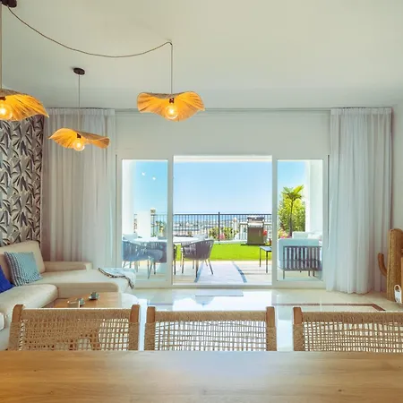 Apartmán Paraiso - Sea-views, 3 Bedrooms, 7 Pools Estepona