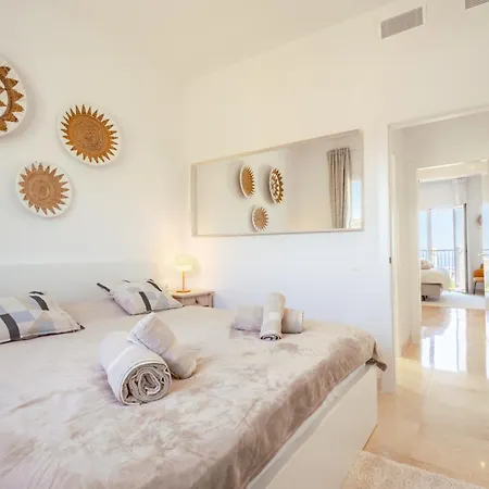 Appartement Paraiso - Sea-views, 3 Bedrooms, 7 Pools Estepona