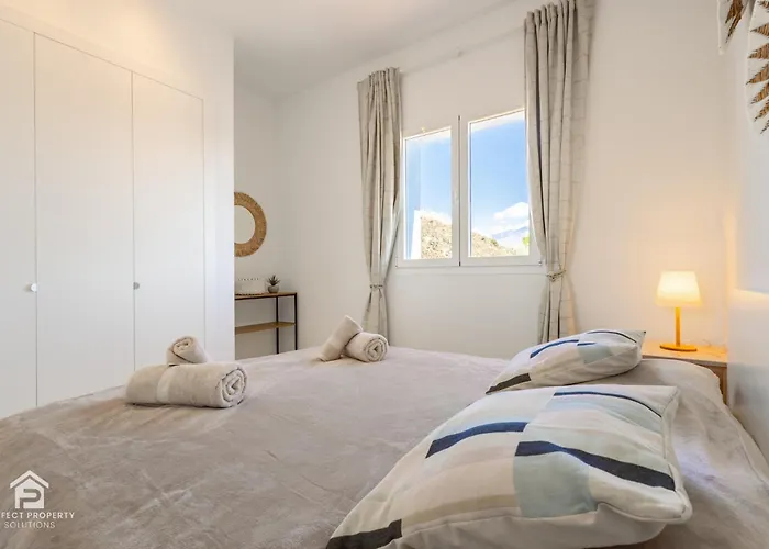 Paraiso - Sea-views, 3 Bedrooms, 7 Pools Апартаменты *