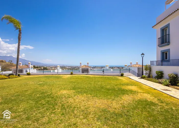 Paraiso - Sea-views, 3 Bedrooms, 7 Pools Lägenhet