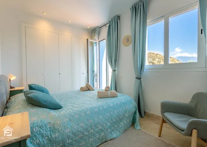 Paraiso - Sea-views, 3 Bedrooms, 7 Pools Lägenhet *