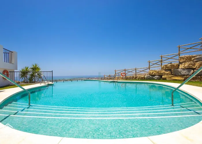 Apartment Paraiso - Sea-views, 3 Bedrooms, 7 Pools