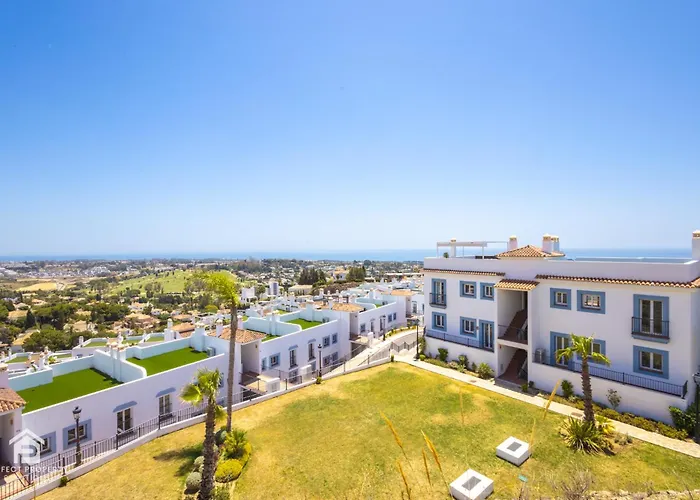 Apartment Paraiso - Sea-views, 3 Bedrooms, 7 Pools *